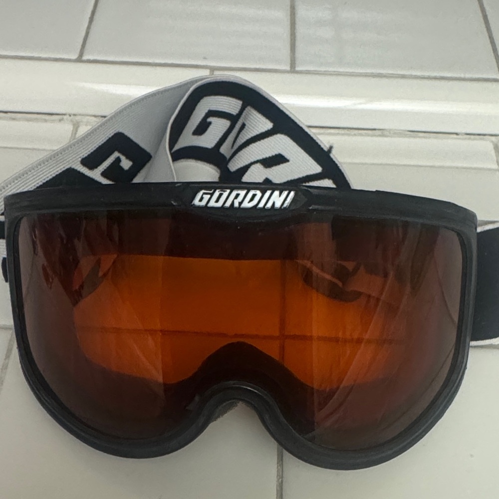 Gordini Men's Black and Orange Sunglasses